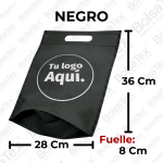 Bolsa troquelada medium con fuelle en cambrel personalizada color negro